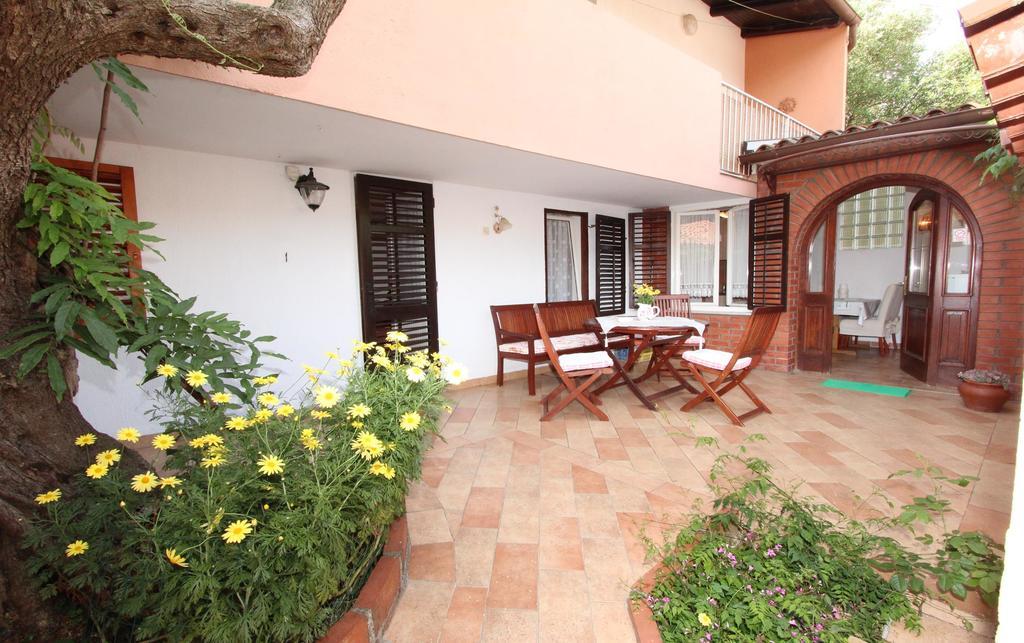 Apartments Villa Lucu Ровінь Екстер'єр фото