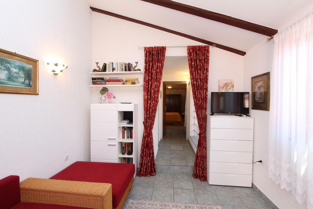 Apartments Villa Lucu Ровінь Екстер'єр фото