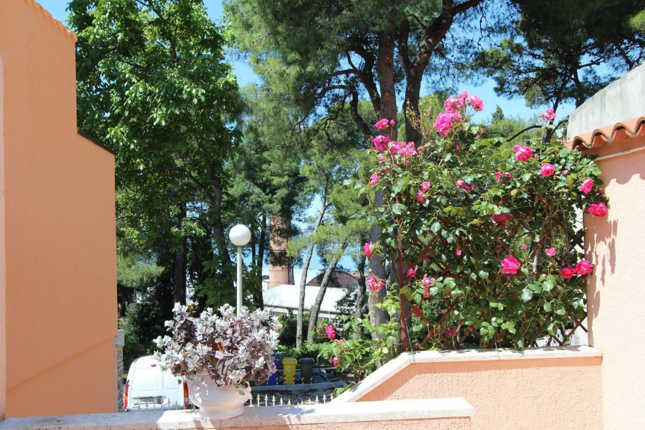 Apartments Villa Lucu Ровінь Екстер'єр фото