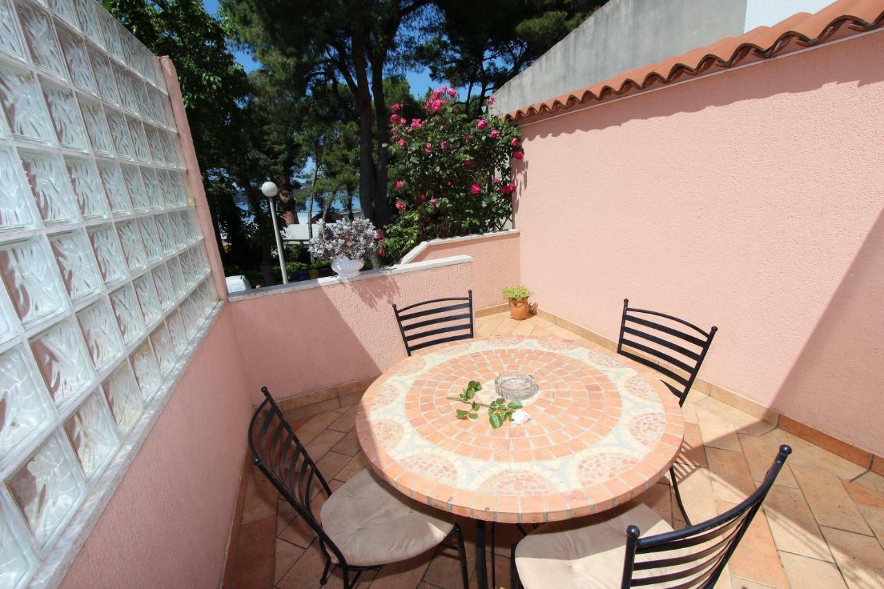 Apartments Villa Lucu Ровінь Екстер'єр фото