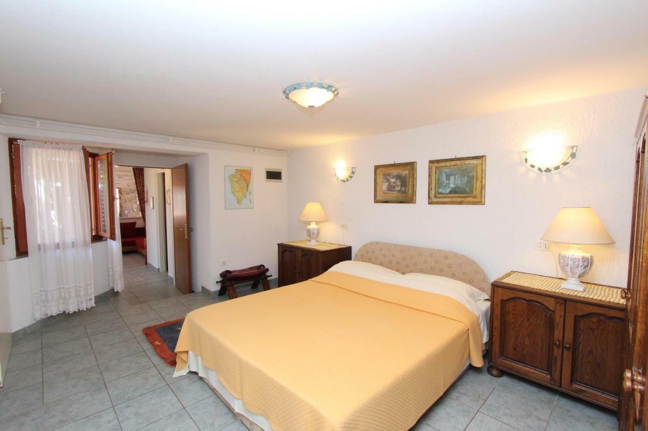 Apartments Villa Lucu Ровінь Екстер'єр фото